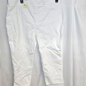 Crown & Ivy White Stretch Crop Pants
